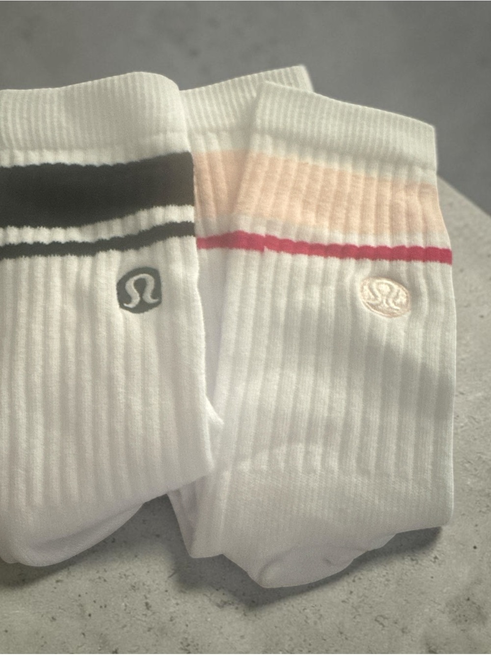 NWOT lululemon athletica Ribbed Crew Socks White w/Black & White w/Pink SZ SM